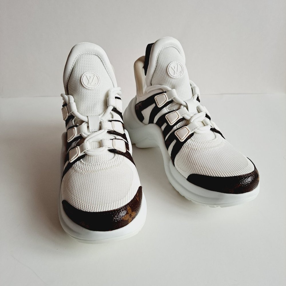 NEW Louis Vuitton Women's LV Archlight Monogram White Sneakers Size 36 / 6 - Picture 4 of 16